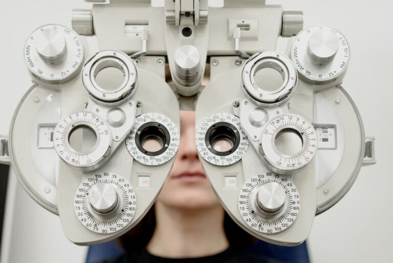 Astigmatism — ce înseamnă, cum se simte și cum se corectează