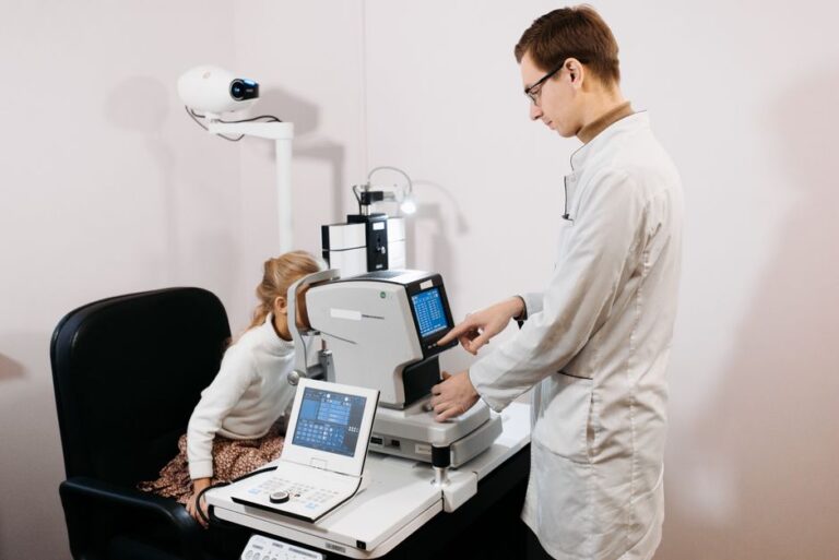 Controlul oftalmologic complet — ce evaluează medicul, pas cu pas